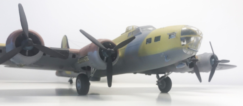 Boeing B-17F (E) Flying Fortress finished 009