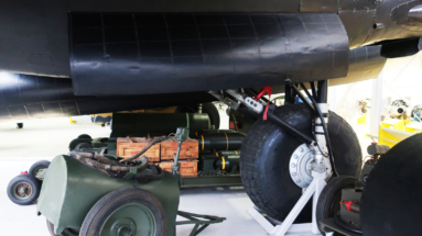Avro Lancaster X 040