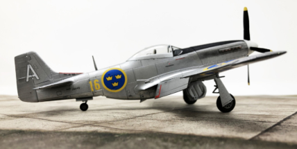 North American P-51D Mustang (Airfix) finished 010